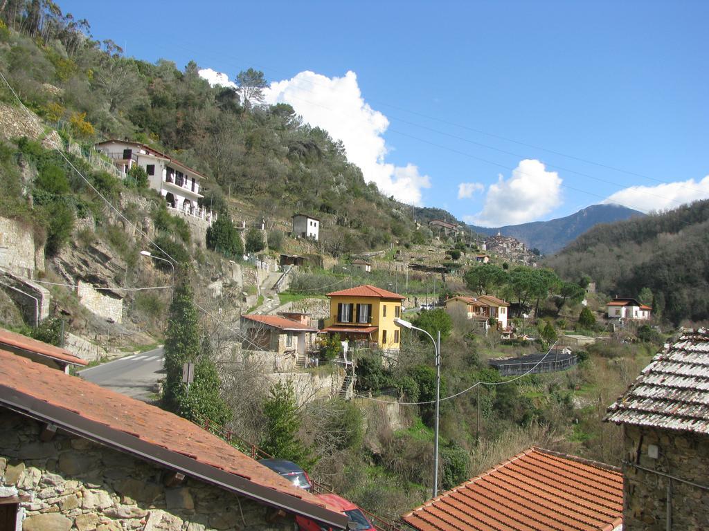 Casa Med Holiday Home Isolabona Exterior foto