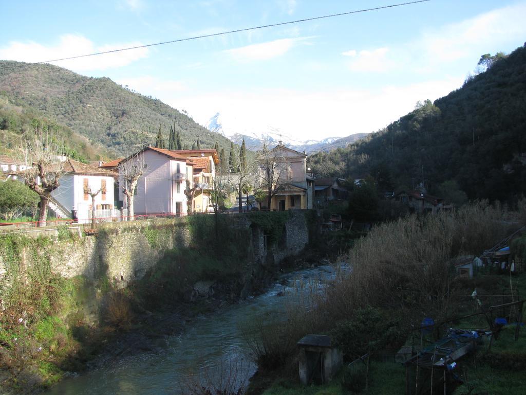 Casa Med Holiday Home Isolabona Exterior foto