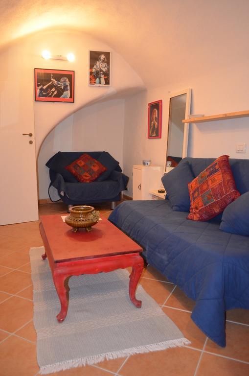 Casa Med Holiday Home Isolabona Exterior foto
